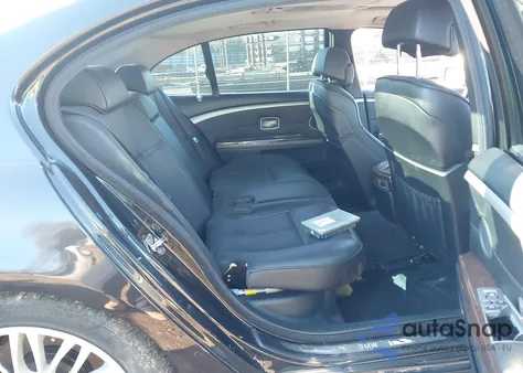 2007 BMW 750Li из США, поврежденный, VIN WBAHN83517DT65412